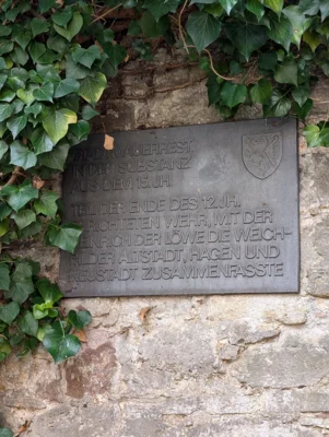 Braunschweiger Stadtmauer  (Bild vergr&ouml;&szlig;ern)