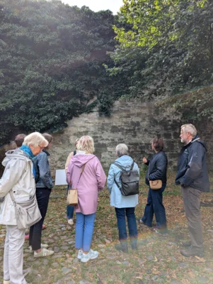 An der Braunschweiger Stadtmauer am Prinzenweg  (Bild vergr&ouml;&szlig;ern)