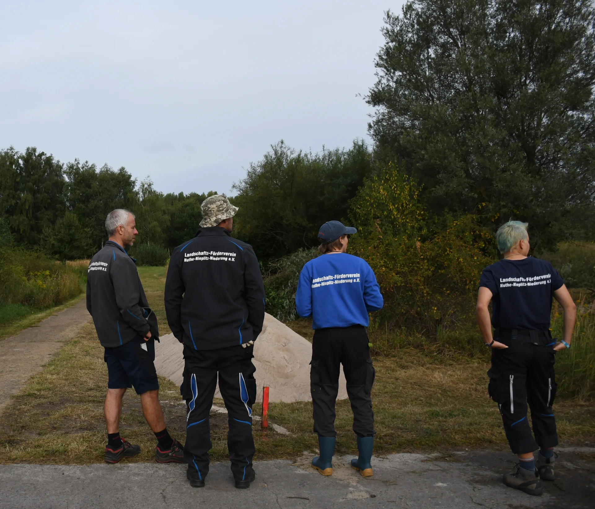 Bild: Begutachtung © Landschafts-Förderverein Nuthe-Nieplitz-Niederung e.V./Timme