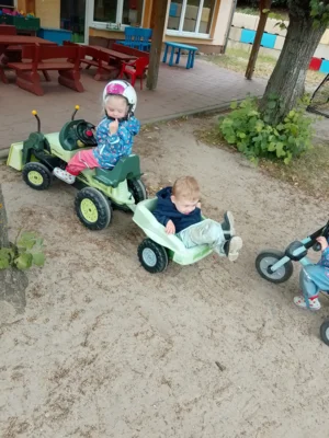 Foto des Albums: Spielplatzeindrücke aus dem Sommer