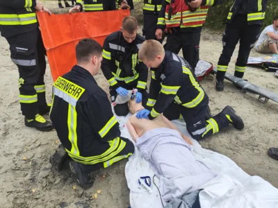 Foto des Albums: Freiwillige Feuerwehr Falkensee übt den Ernstfall am See