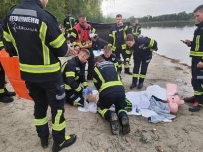 Foto des Albums: Freiwillige Feuerwehr Falkensee übt den Ernstfall am See