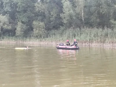 Foto des Albums: Freiwillige Feuerwehr Falkensee übt den Ernstfall am See