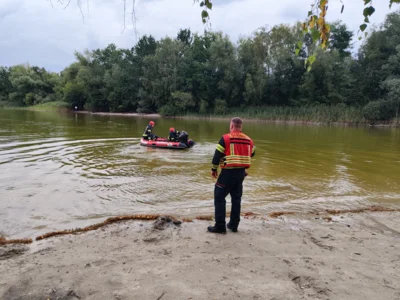 Foto des Albums: Freiwillige Feuerwehr Falkensee übt den Ernstfall am See