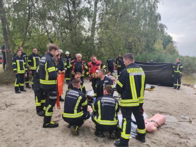 Foto des Albums: Freiwillige Feuerwehr Falkensee übt den Ernstfall am See