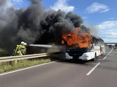 Foto des Albums: 29.08.2026 B_LKW - B188 GrafhorstOebisfelde - Brennt Linienbus