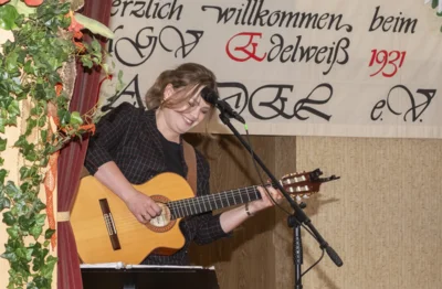 Chor & Comedy - Fee  (Bild vergr&ouml;&szlig;ern)