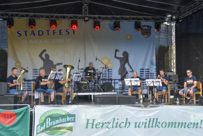 Bergblech pr&auml;sentierte traditionelle und moderne Hits auf ihren Blechbl&auml;sern.  (Bild vergr&ouml;&szlig;ern)