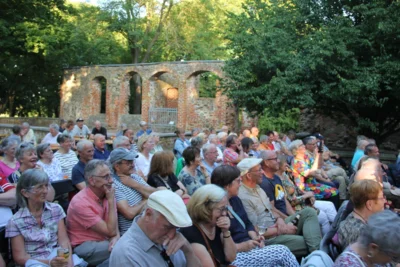 Foto des Albums: Show am Turm