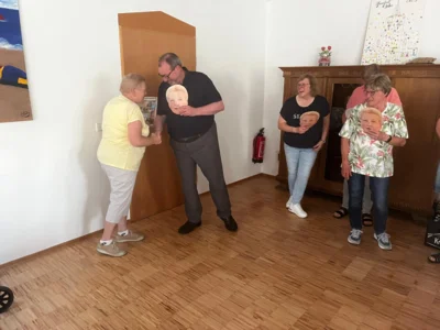 3 Grillen 28 06 2026  (Bild vergr&ouml;&szlig;ern)