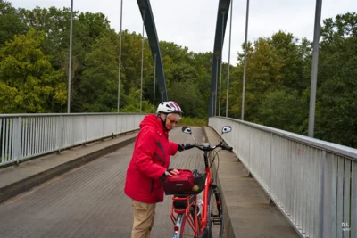 Mittellandkanal vor Sachsenhagen  (Bild vergr&ouml;&szlig;ern)