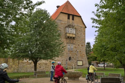 Turm - Schlossbezirk Sachsenhagen  (Bild vergr&ouml;&szlig;ern)
