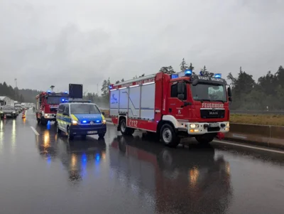 Foto des Albums: VU mit PKW nach Regen auf der A9 am 28.08.26