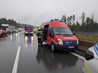 Foto des Albums: VU mit PKW nach Regen auf der A9 am 28.08.26