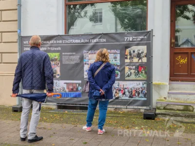 Foto des Albums: Pritzwalker und ihre Gäste feierten die Pritzwalker Herbstlichter - Teil 1