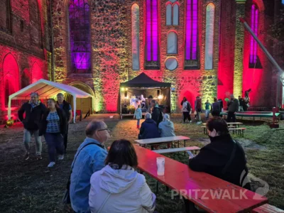 Foto des Albums: Pritzwalker und ihre Gäste feierten die Pritzwalker Herbstlichter - Teil 2