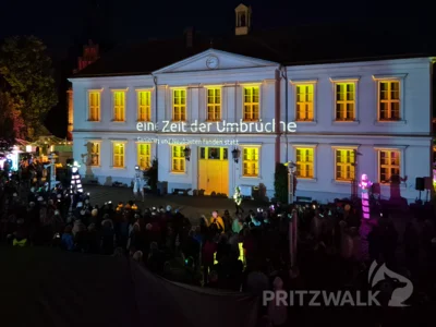 Foto des Albums: Pritzwalker und ihre Gäste feierten die Pritzwalker Herbstlichter - Teil 2