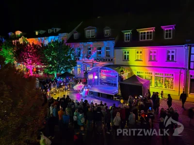 Foto des Albums: Pritzwalker und ihre Gäste feierten die Pritzwalker Herbstlichter - Teil 2