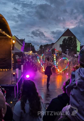 Foto des Albums: Pritzwalker und ihre Gäste feierten die Pritzwalker Herbstlichter - Teil 2