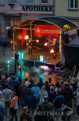 Foto des Albums: Pritzwalker und ihre Gäste feierten die Pritzwalker Herbstlichter - Teil 2
