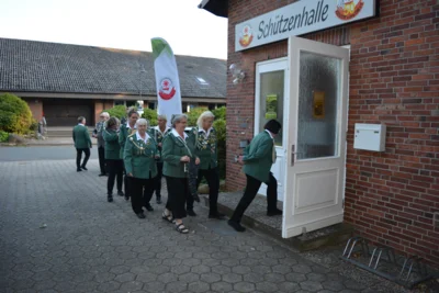 Vorschie&szlig;en mit Damen und Jungsch&uuml;tzenk&ouml;nigsschie&szlig;en - 1.08.2026  (Bild vergr&ouml;&szlig;ern)
