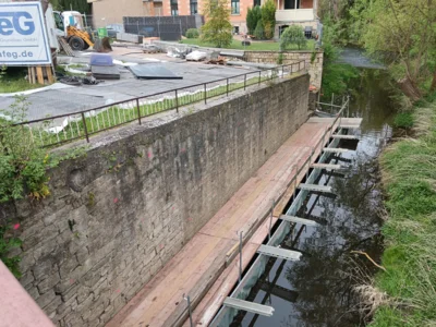 Foto des Albums: Sanierung der Stützmauer am Mühlgraben in Niederroßla
