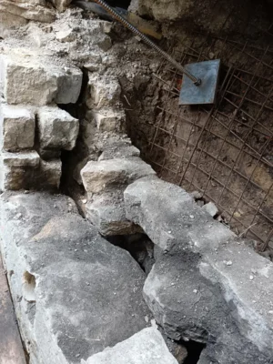 Foto des Albums: Sanierung der Stützmauer am Mühlgraben in Niederroßla