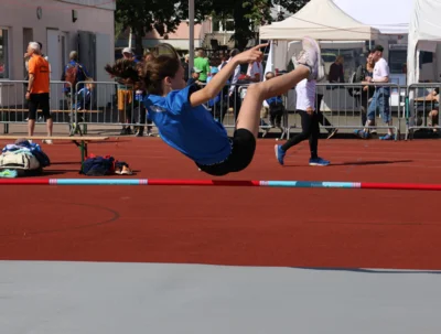 Hoch 15  (Bild vergr&ouml;&szlig;ern)