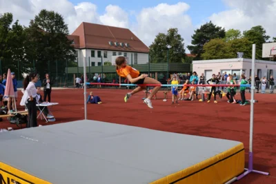 Hoch 5  (Bild vergr&ouml;&szlig;ern)