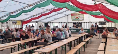 Besucher  (Bild vergr&ouml;&szlig;ern)