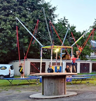 Attraktion  (Bild vergr&ouml;&szlig;ern)