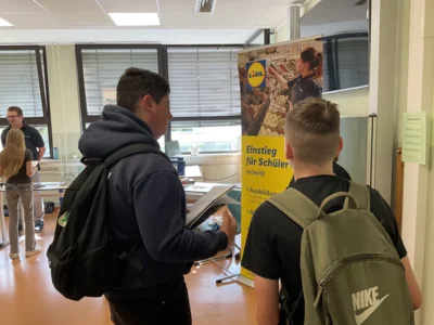 Stand Lidl  (Bild vergr&ouml;&szlig;ern)