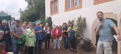 Vortrag Peter Schulz am Schloss  (Bild vergr&ouml;&szlig;ern)