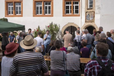 Vortrag Fr. Vesper-Stumm  (Bild vergr&ouml;&szlig;ern)
