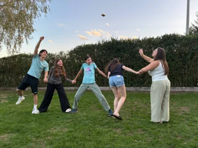 Bei lustigen Activity-Spielen hatten alle viel Spa&szlig;.  (Bild vergr&ouml;&szlig;ern)