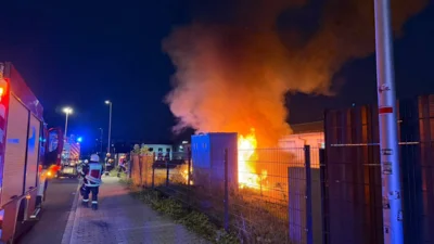 Foto des Albums: 110926 Brand PKW NSörnewitz
