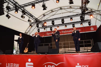 Stimmen der Berge  (Bild vergr&ouml;&szlig;ern)