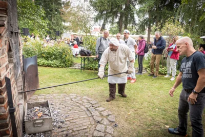 Foto des Albums: 29. Backofenfest zum Tag des offenen Denkmals im Museumsgarten