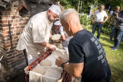 Foto des Albums: 29. Backofenfest zum Tag des offenen Denkmals im Museumsgarten