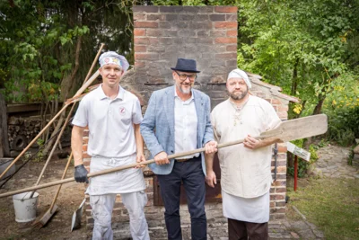 Foto des Albums: 29. Backofenfest zum Tag des offenen Denkmals im Museumsgarten