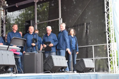Zweiter v. rechts - Chorverband Hohenlohe - Vorsitzender Oliver Paul  (Bild vergr&ouml;&szlig;ern)