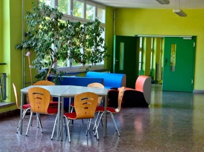 Foto des Albums: Unser buntes Schulgebäude