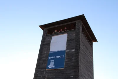 Foto des Albums: Beste Aussichten in Burglemnitz - Klara kann jetzt bis zur Leuchtenburg schauen