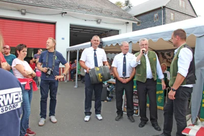 Foto des Albums: Remptendorf feiert 140 Jahre Feuerwehr mit Bilderschau, Familiennachmittag und Löschangriff