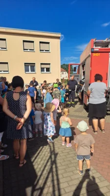 Foto des Albums: Besuch der Freiwilligen Feuerwehr Brottewitz im Ferienhort und in der Kita Elbekinder in Mühlberg/Elbe