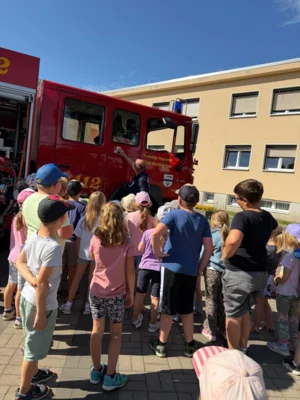 Foto des Albums: Besuch der Freiwilligen Feuerwehr Brottewitz im Ferienhort und in der Kita Elbekinder in Mühlberg/Elbe