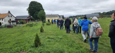 Foto des Albums: Wandertag 2026, Motto Bauernhöfe linksseitig im Niederdorf von Colmnitz