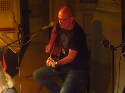 Foto des Albums: Paul Bartsch & Band spielen in der Stadtkirche