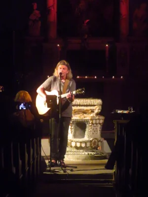 Foto des Albums: Paul Bartsch & Band spielen in der Stadtkirche