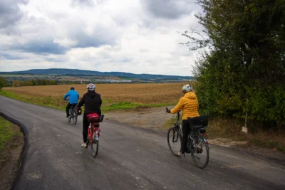L&auml;uft nach Lauenau  (Bild vergr&ouml;&szlig;ern)